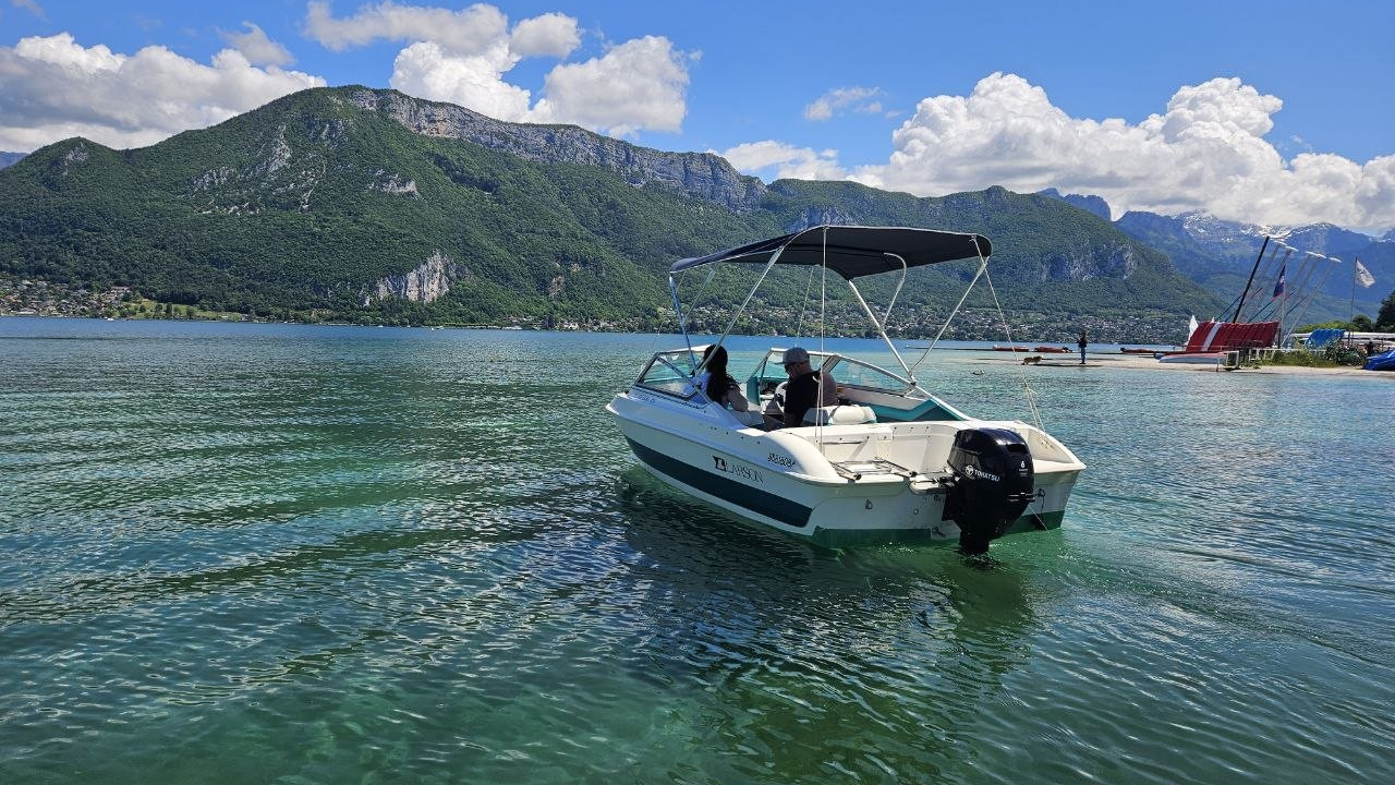 embarcation-bateau-annecy